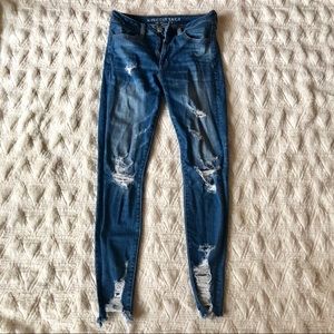 American Eagle Distressed Jegging
